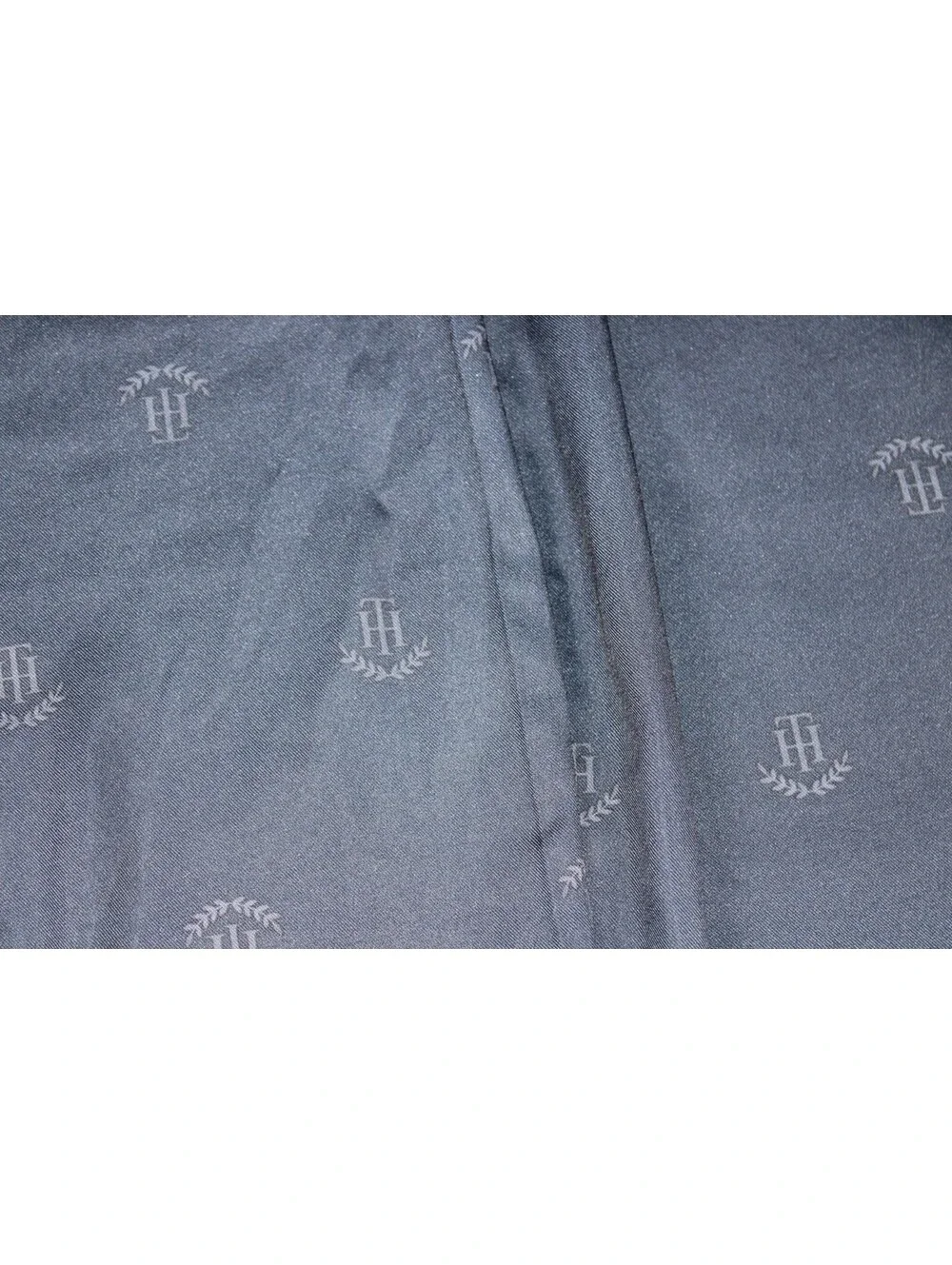 Tommy Hilfiger Men's Gray 2-Piece Suit – Size 36x30 – Excellent Condition